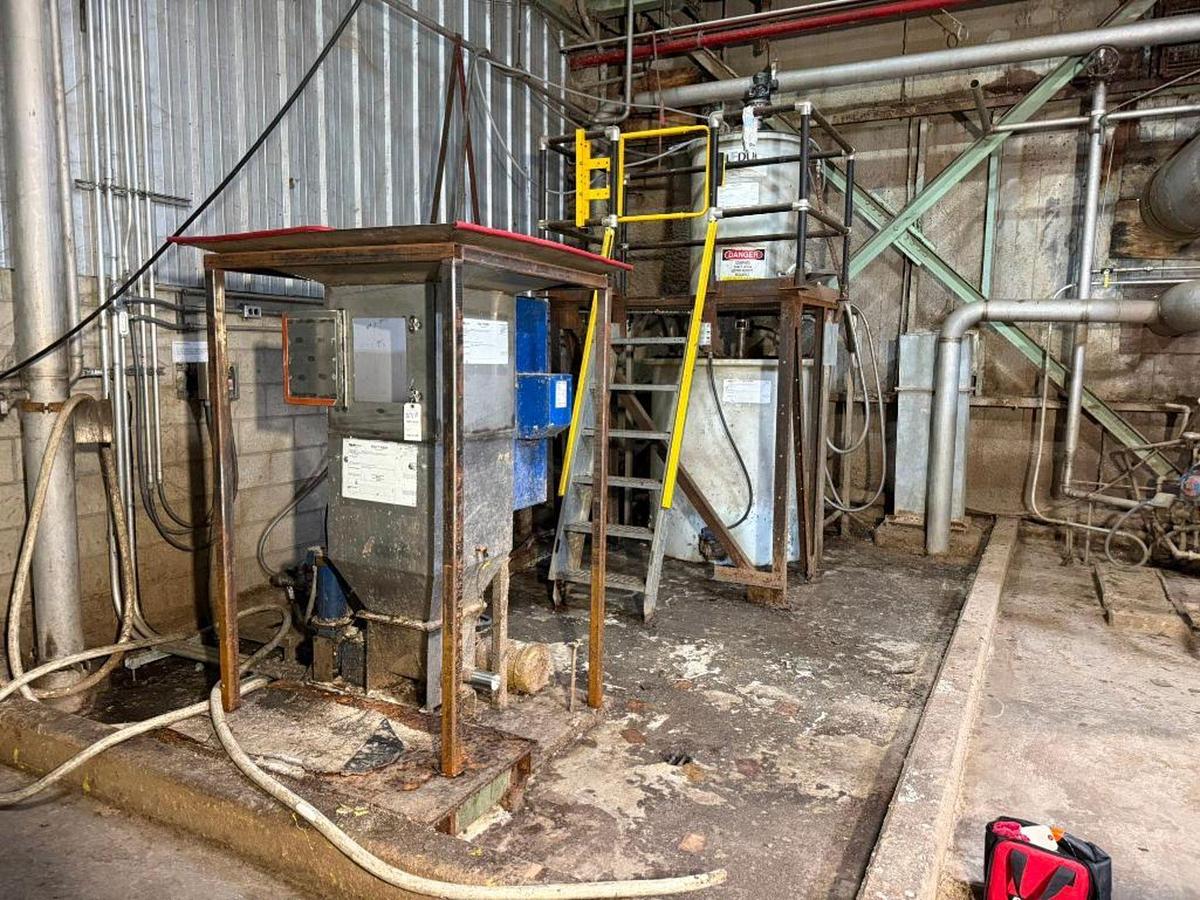 Used NALCO WATER POLISHING PUMP AND TANK SYSTEM