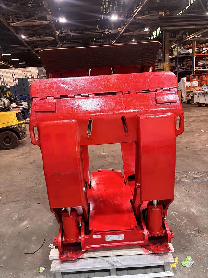 Used 84" BOLZONI AURAMO RA-450NLE-X PAPER ROLL CLAMP CLASS IV MANUFACTURED 2021