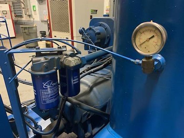 Used QUNICY MODEL QSI-925 AIR COMPRESSOR