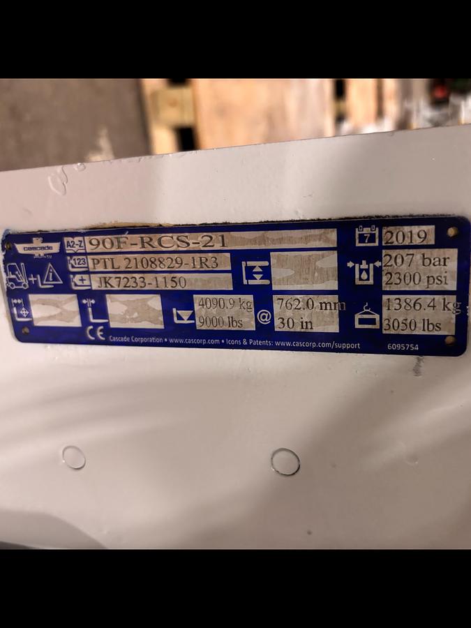 Used CASCADE MODEL 90F - RCS - 21 60" DIA. ROLL CLAMP