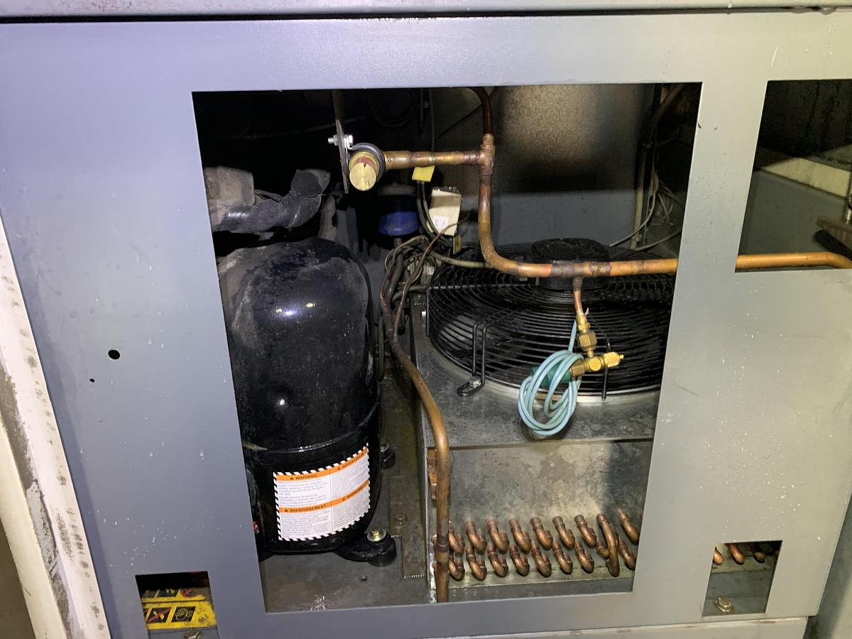 Used 75 HP ATLAS COPCO MODEL GA55VSD ROTARY SCREW AIR COMPRESSOR