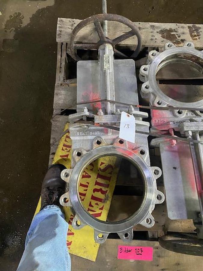 Used HILTON VALVE 10" DIA. MANUAL SLIDE GATE VALVE S/S