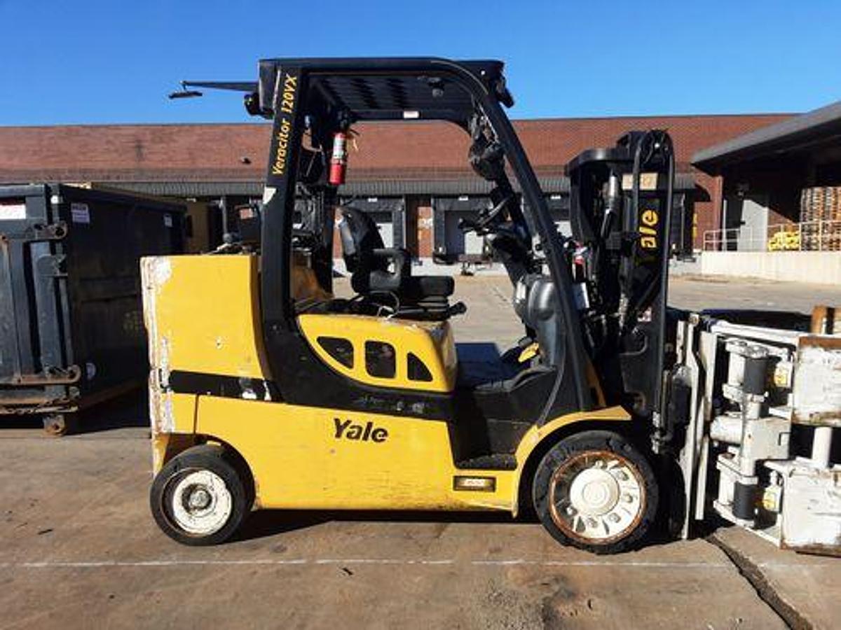 Used 12000 LB YALE MODEL GLC120 4-WAY HYDRAULICS ROLL CLAMP READY