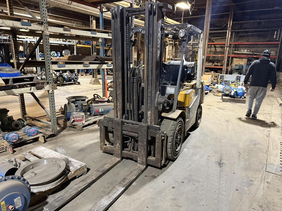 Used TCM 30 FORKLIFT