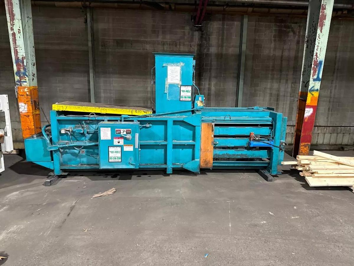 Used ECONOMY 60AH3 CLOSED DOOR MANUAL TIE BALER 20 HP