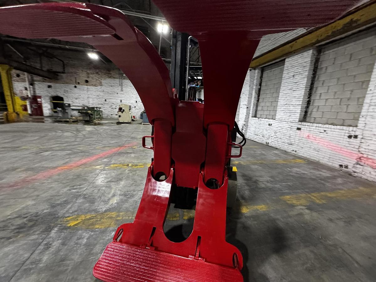 Used 12,000 POUND YALE GC120VXPRS FORKLIFT WITH 72" BOLZONI CLAMP MANUFACTURED 2021