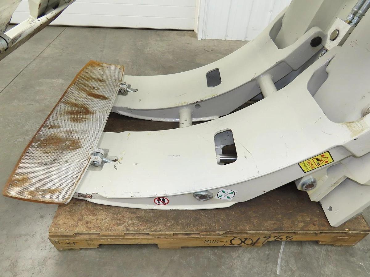 Used 72" CAPACITY CASCADE MODEL 90F-RCP-03CR2 PAPER ROLL CLAMP 