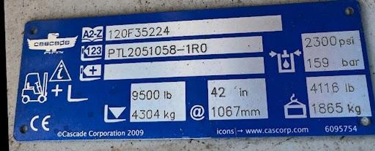 Used 15,500 POUND YALE FORKLIFT MODEL GLC155 WITH 84" CASCADE PAPER ROLL CLAMP