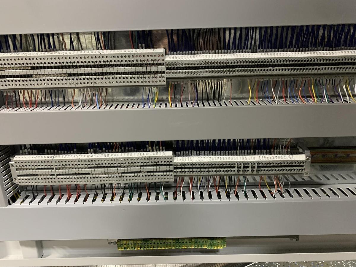 63" SRC SYSTEMS, LTD. MODEL 650 DUPLEX TURRET