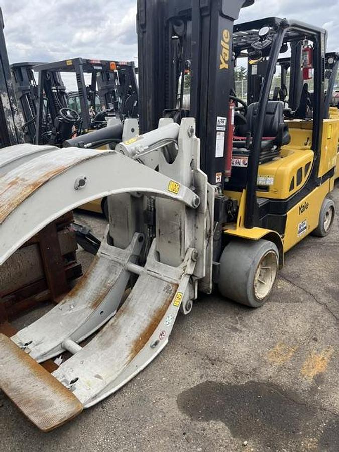 Used 12,000 POUND YALE GLC120VX (Paper Roll Special) PAPER ROLL CLAMP TRUCK WITH 84" CASCADE CLAMP