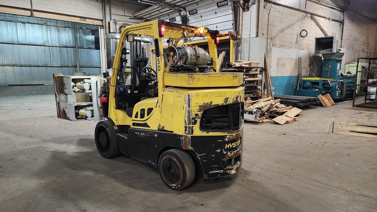 Used 15,500 POUND HYSTER MODEL S155FT FORKLIFT WITH 84" CASCADE EXTRA HEAVY PAPER ROLL CLAMP