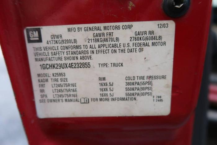 Used 2004 CHEVROLET 2500HD 4X4 PICKUP TRUCK