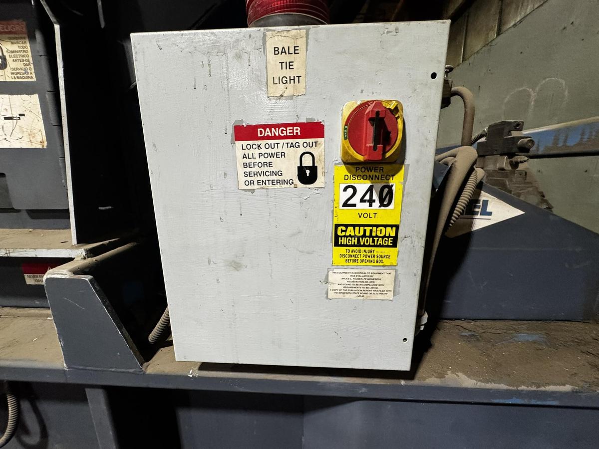 Used EXCEL EX-60 CLOSED DOOR BALER 20HP DUAL 6" CYLINDER