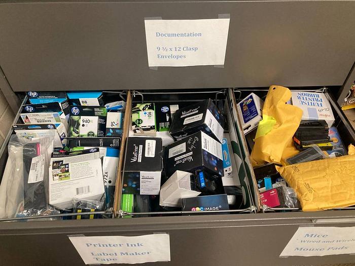 Used CONTENTS ON SHELVING SPARE IT GEAR