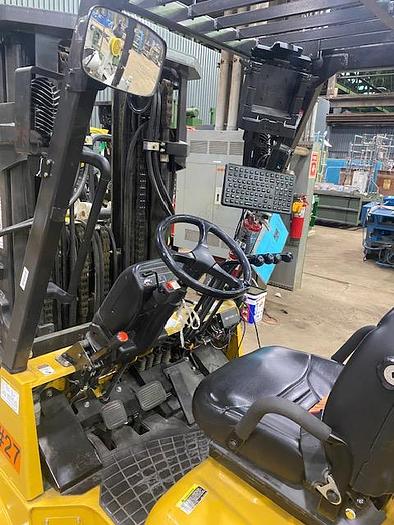 Used 2011 CATERPILLAR GC55KS 12000LB CAPACITY ROLL CLAMP TRUCK 72" ROLL CLAMP TRUCK