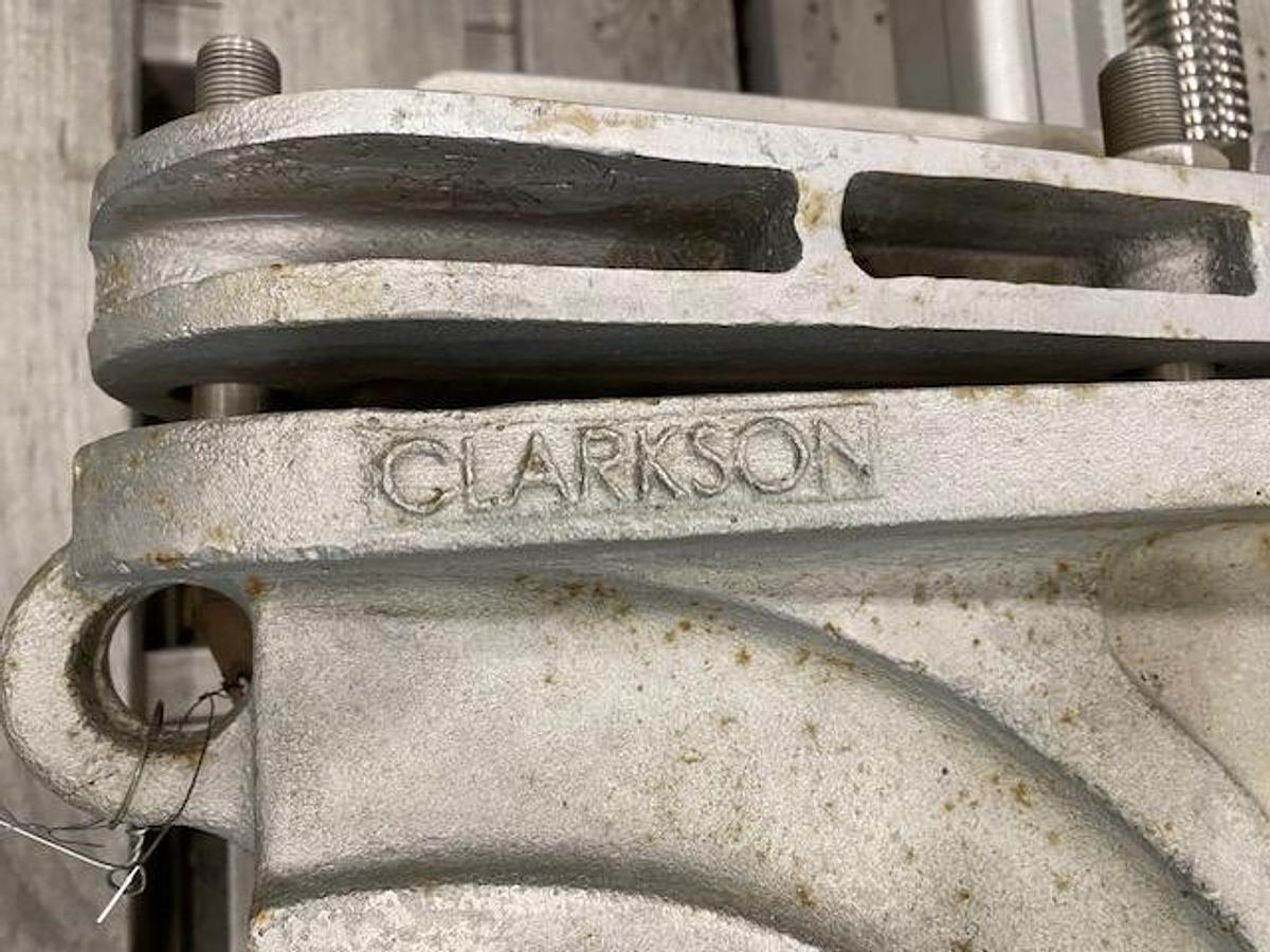 Used 24" EMERSON CLARKSON MANUAL STAINLESS STEEL KNIFE GATE VALVE (NEW SPARE)