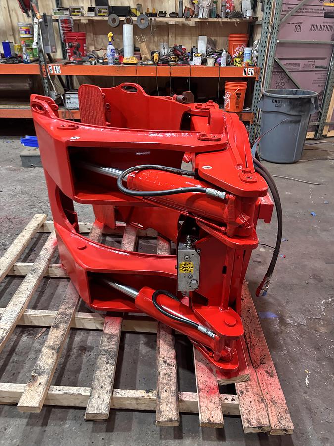 Used 2016 BOLZONI ARAMO ARC-90-1060PE 60" DIAMETER ROLL CLAMP