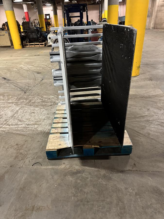 Used CASCADE 25D35065 CARTON CLAMP ATTACHMENT