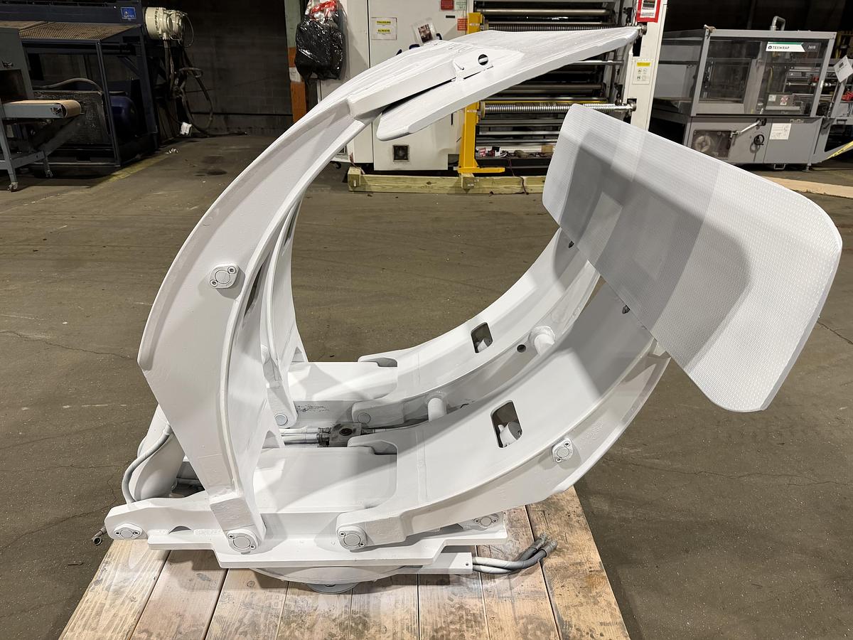 Used 72" CASCADE MODEL 90F-RCP-323 PAPER ROLL CLAMP