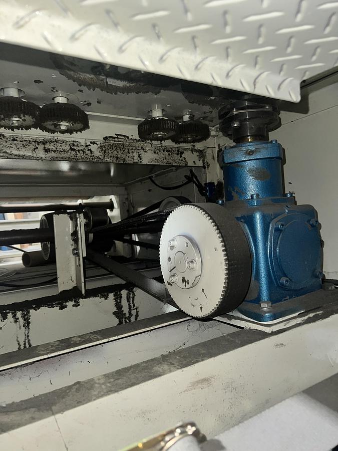 Used 16.5" HERO 1/8 FOLD DINNER NAPKIN