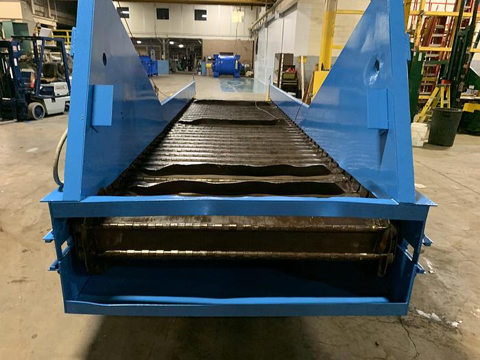 Used SHRED-TECH SHREDDER WITH TWIN 40 HP MOTORS WITH