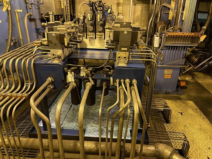 Used MOBIL HYDRAULIC OIL GEAR