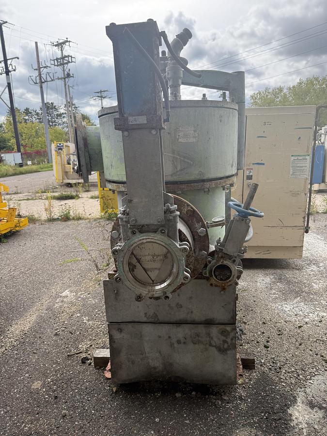 Used BLACK CLAWSON  MODEL 24PSL PRESSURE SCREEN  W/ 125HP MOTOR