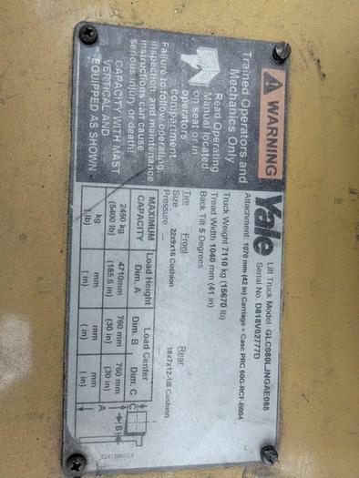 Used 8,000 POUND CAPACITY YALE GLC080LJNGAE088 WITH 4-WAY HYDRAULIC VALVES