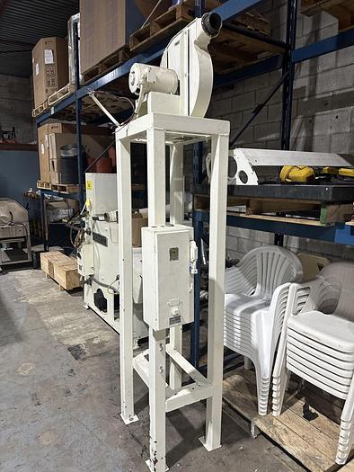 Used VOORWOOD DOCTOR SLITTER WITH TRIM BLOWER