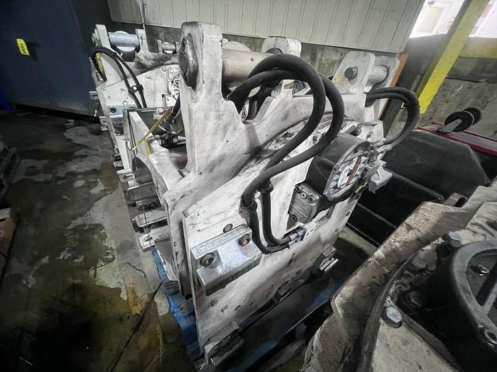 Used 60" CASCADE PAPER ROLL CLAMP ATTACHMENT MODEL 77F-RCP-145 CLASS III/IV