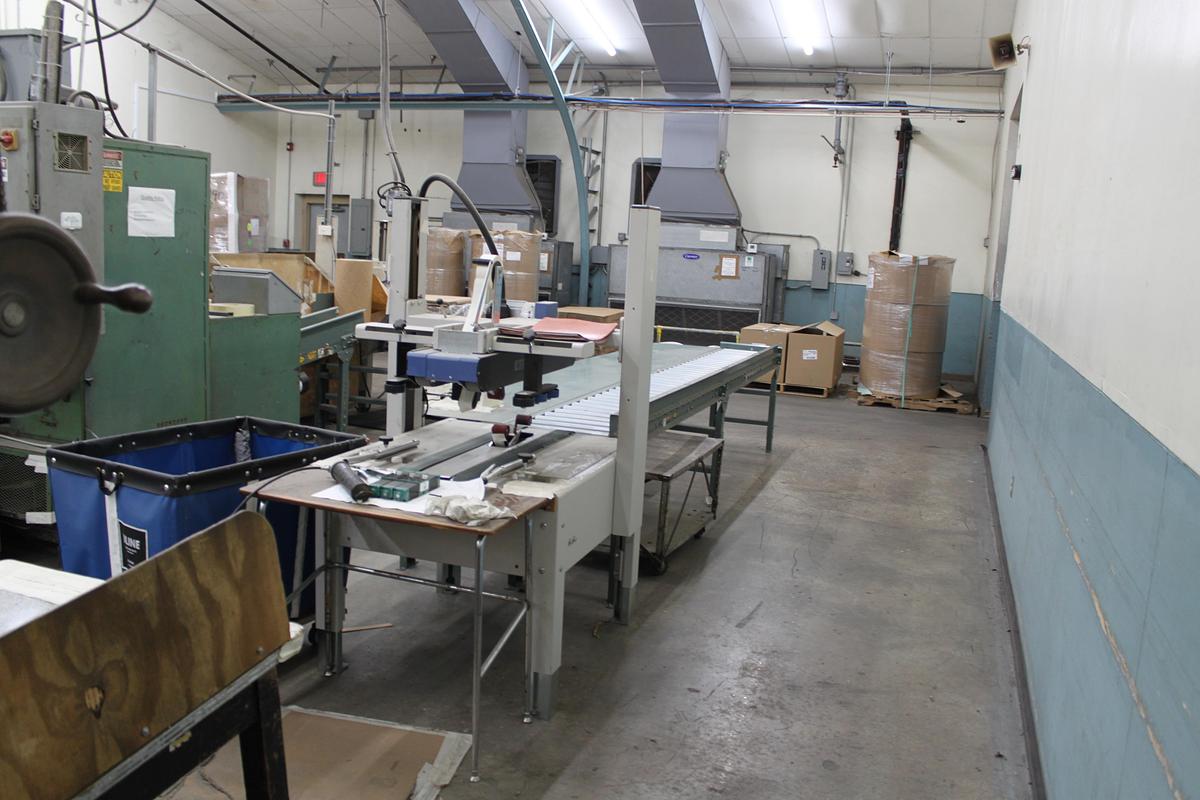 Used 37" WIDE GREENBAY ENGINEERING SINGLE FOLD DISPENCER TOWEL WITH BRETTING BANDER