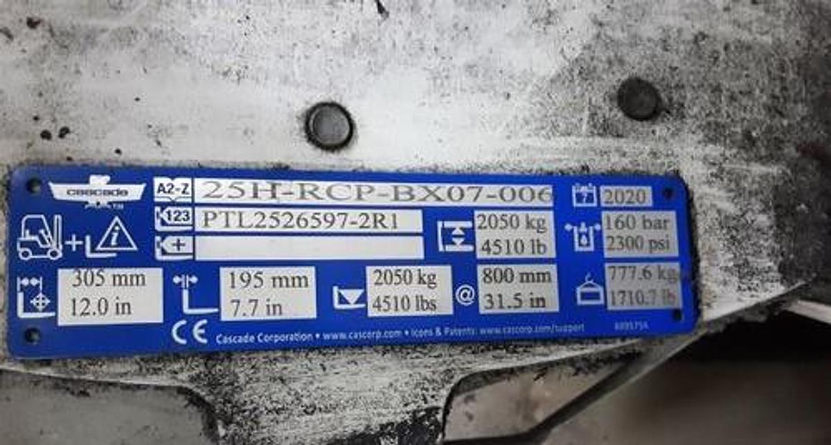 Used 60" CLASS III CASCADE ROLL CLAMP MODEL 25H-RCP-BX07-006