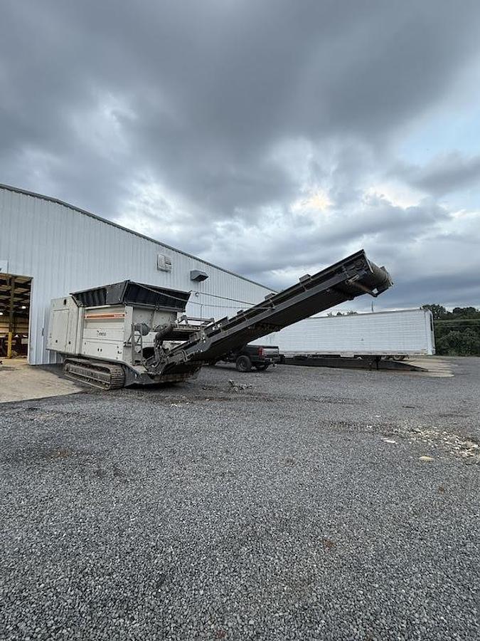 Used M&J PRESHRED 4000 HEAVY DUTY MOBILE SHREDDER 