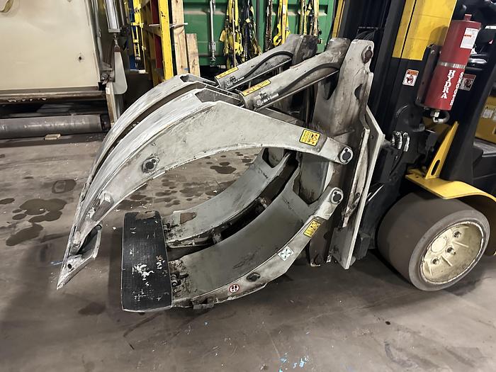 Used 12,000 POUND YALE FORKLIFT MODEL GLC120VXPRS TRIPLE STAGE LOW MAST MANUFACTURED 2019 W/ 72" CLAMP