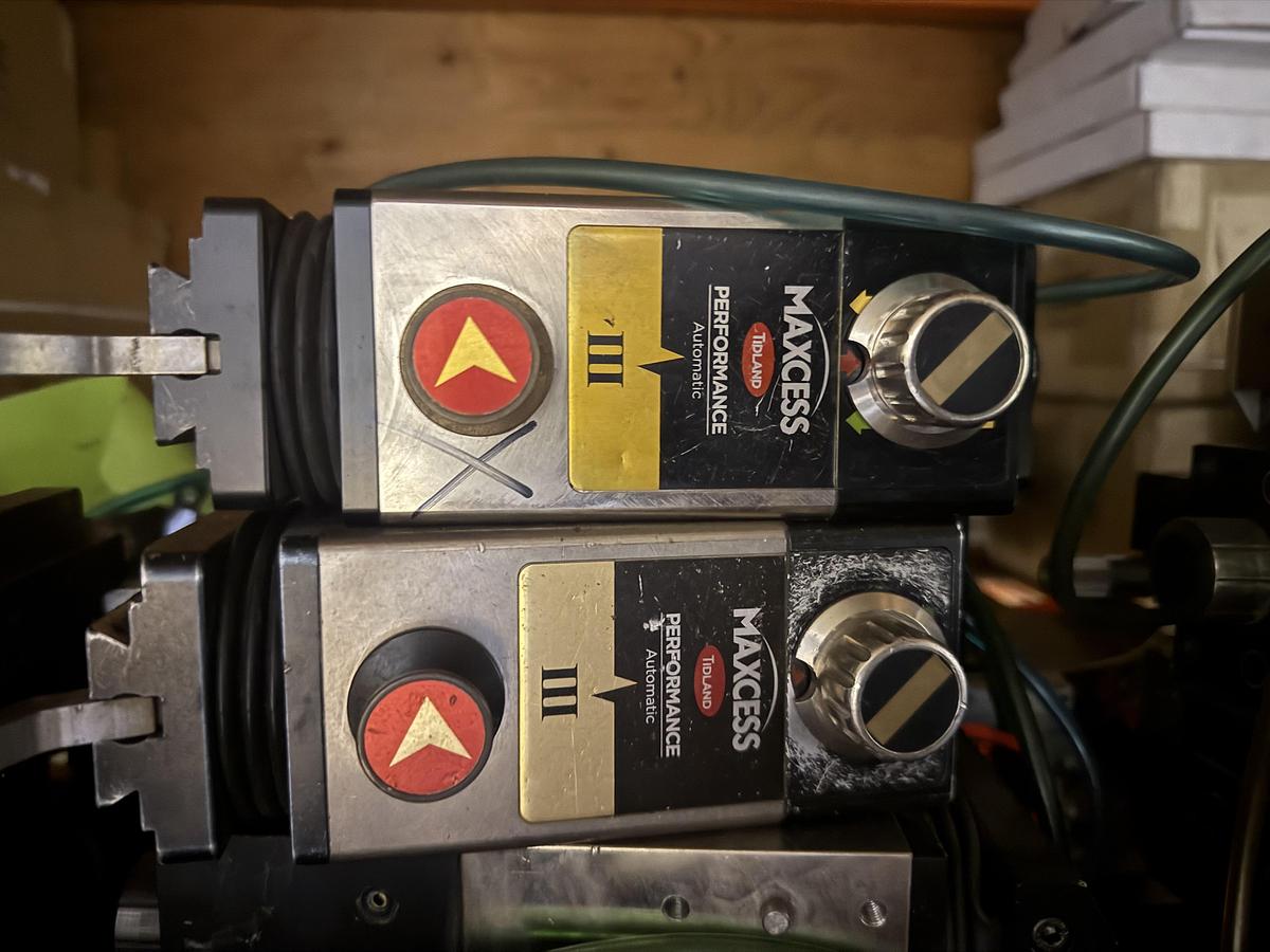 Used TIDLAND AUTOMATIC CLASS III SLITTER KNIVES (LOT OF 15)