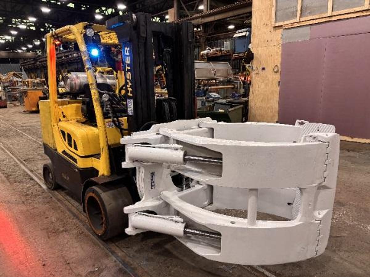 Used 12,000 POUND HYSTER S120FTPRS FORKLIFT WITH PAPER ROLL CLAMP MFG. 2020 LOW MAST