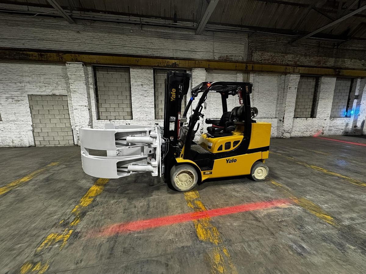 Used 12,000 POUND YALE GLC120VX (Paper Roll Special) PAPER ROLL CLAMP TRUCK WITH 84" CASCADE CLAMP