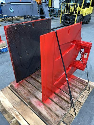 Used BOLZONI AURAMO 2500LB CAPACITY CARTON CLAMP