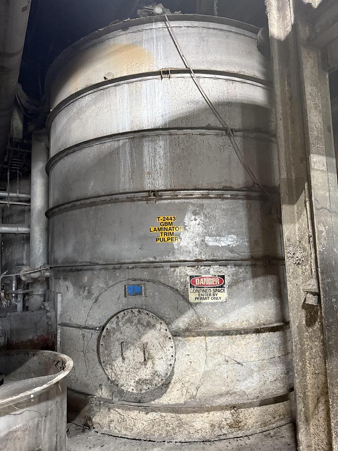 Used 11,500 GALLON 12' DIAMETER X 14' TALLTANK 316L STAINLESS STEEL