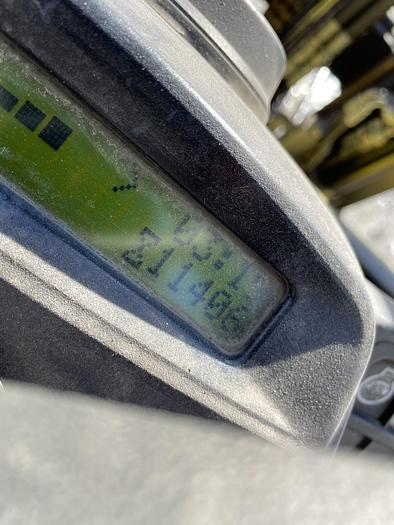 Used 12,000 POUND HYSTER S120FT-PRS FORKLIFT TWO STAGE MAST