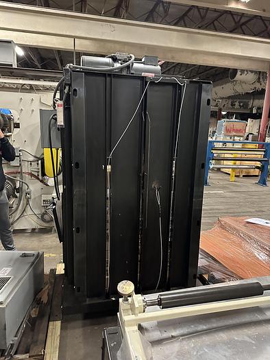 Used E.P. BALER MFG., INC. VERTICAL BALER