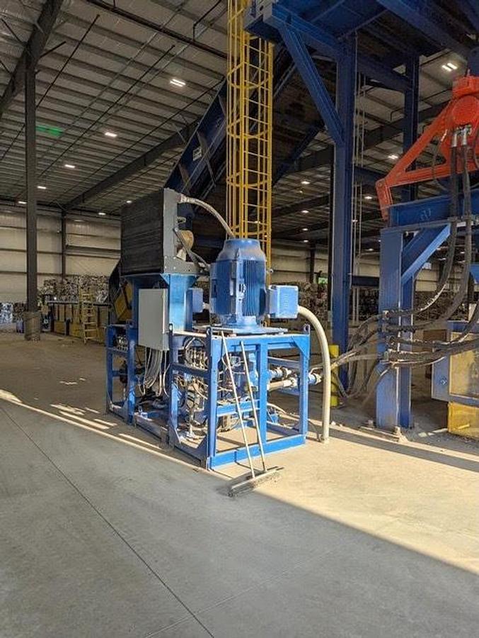 Used AMERICAN PULVERIZER PRE SHREDDER DRAS MODEL 400HP - MFG 2023