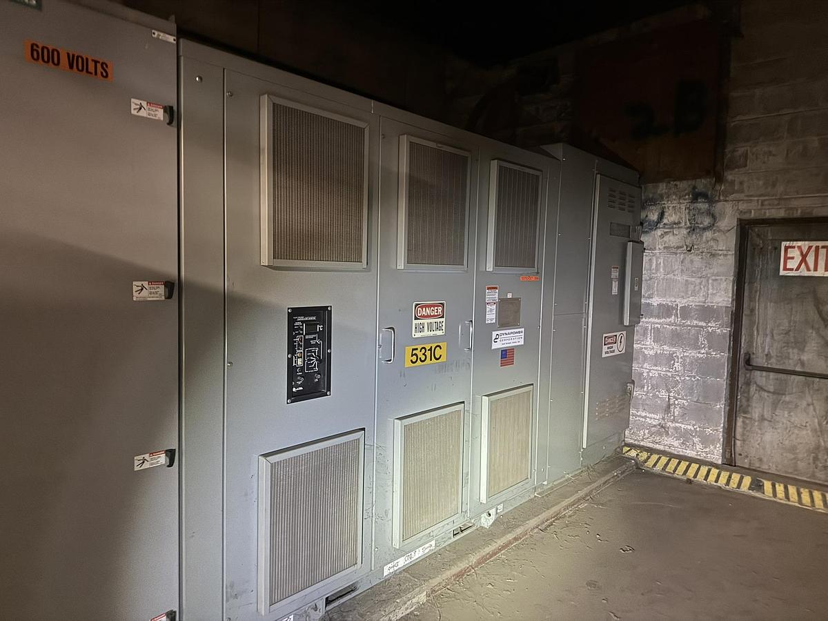 Used 13,800V HV 600Y DYNAPOWER DRY TYPE TRANSFORMER WITH SIEMENS SWITCHGEAR
