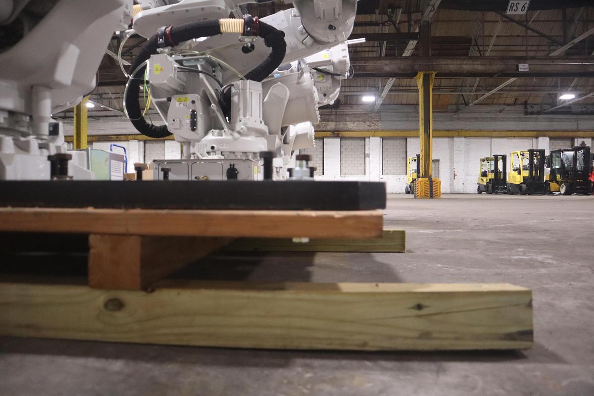 ABB MODEL IRB 6700-300/2.70 ROBOT 6-AXIS MANUFACTURED 2021