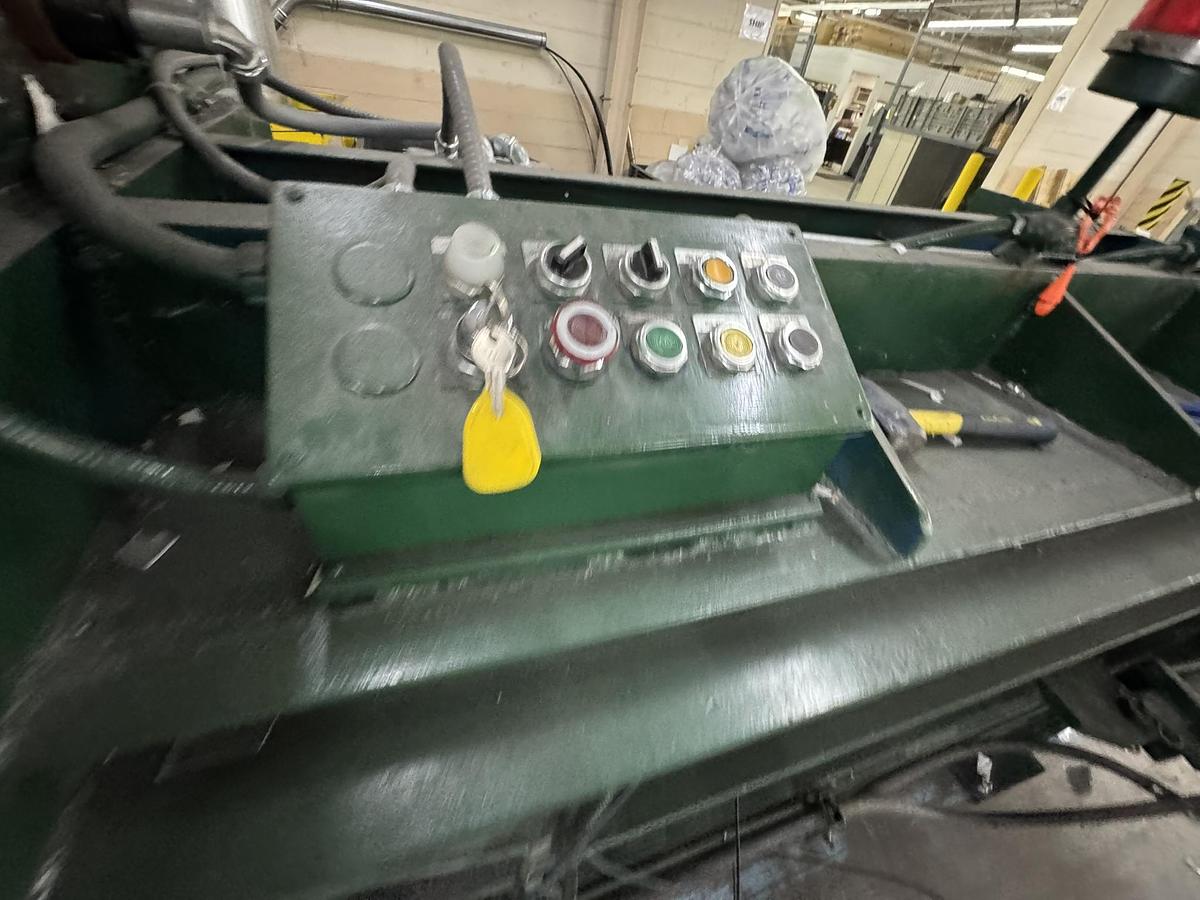 Used KMF HORIZONTAL CLOSED DOOR BALER