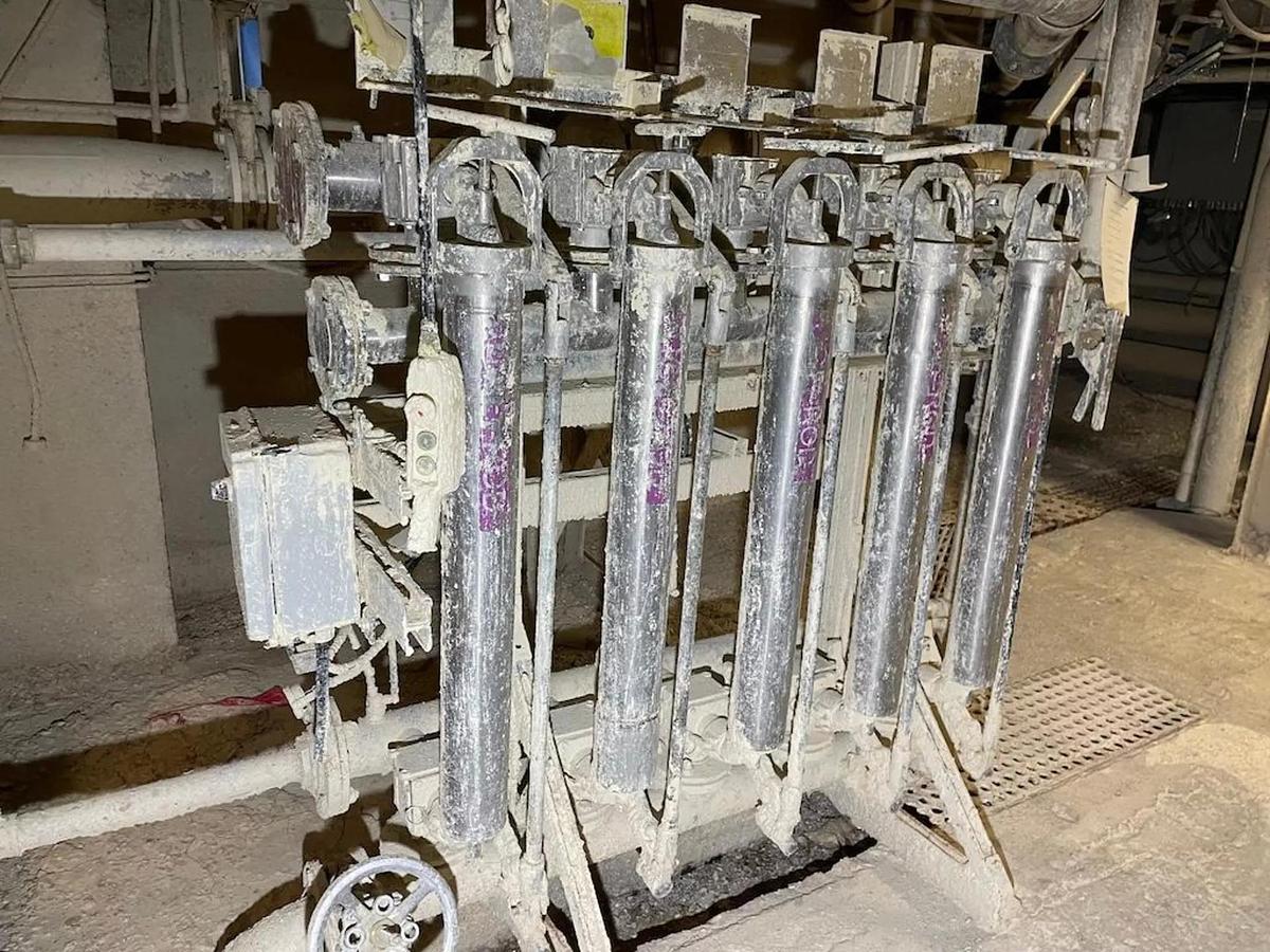 Used RONNINGEN - PETTER BANK OF FIVE WATER FILTERS