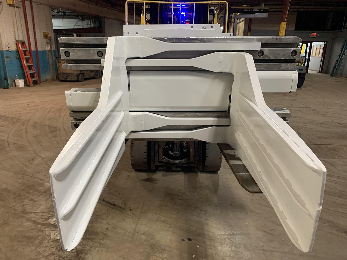 Used CASCADE BALE CLAMP ATTACHMENT CLASS III (ORIGINALLY ON 8,000 POUND FORKLIFT)