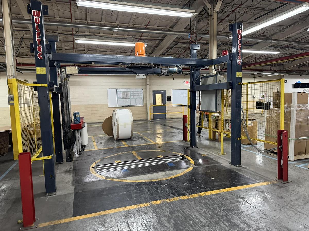 Used WULFTEC MODEL WRT-200-CW PALLET WRAPPER