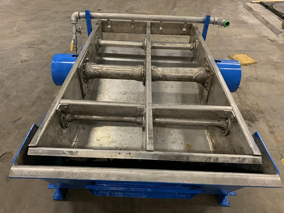 Used BIRD JONSSON  24 VIBRATING SCREEN  S/S  PF