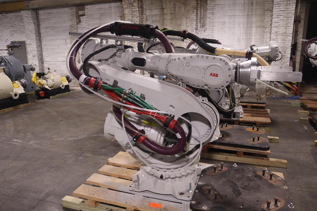 ABB MODEL IRB 6700-300/2.70 ROBOT 6-AXIS MANUFACTURED 2021 (8 AVAILABLE)